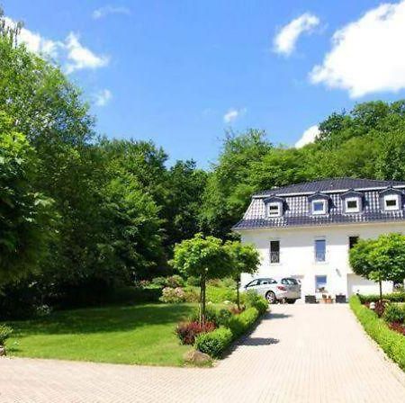 Weisses-Haus-Am-Kurpark-Fewo-Waldblick Quedlinburg Bagian luar foto