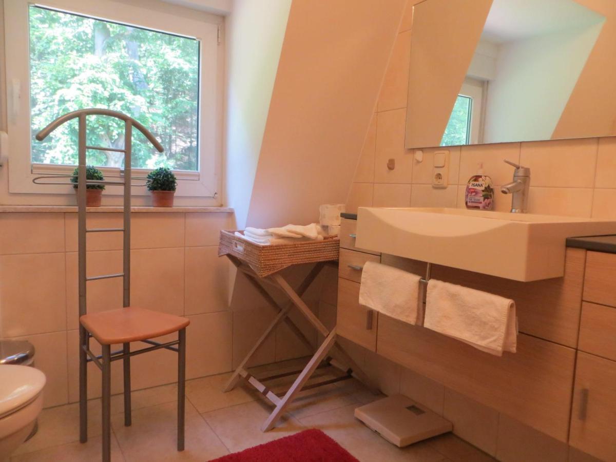 Weisses-Haus-Am-Kurpark-Fewo-Waldblick Quedlinburg Bagian luar foto