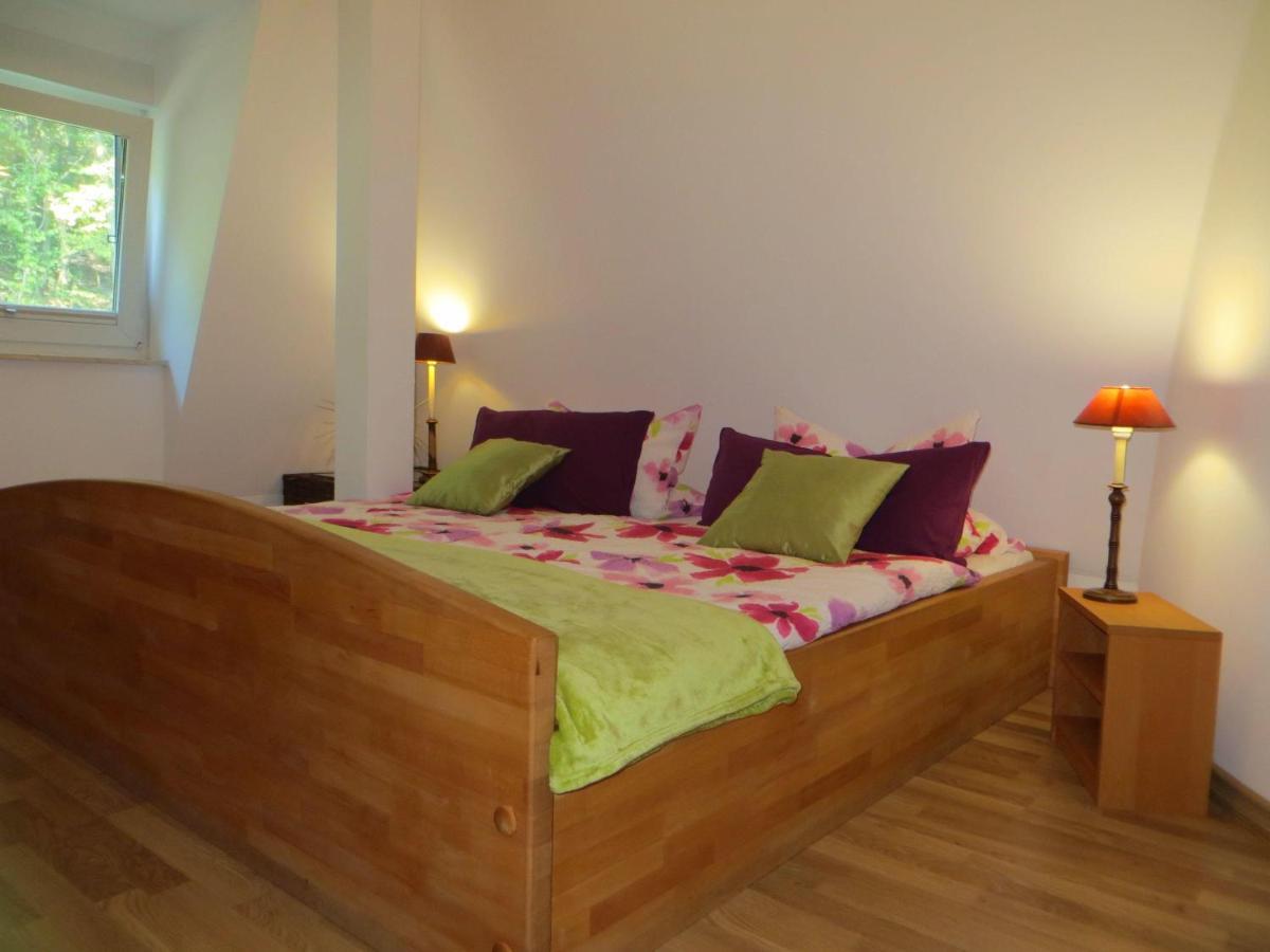 Weisses-Haus-Am-Kurpark-Fewo-Waldblick Quedlinburg Bagian luar foto